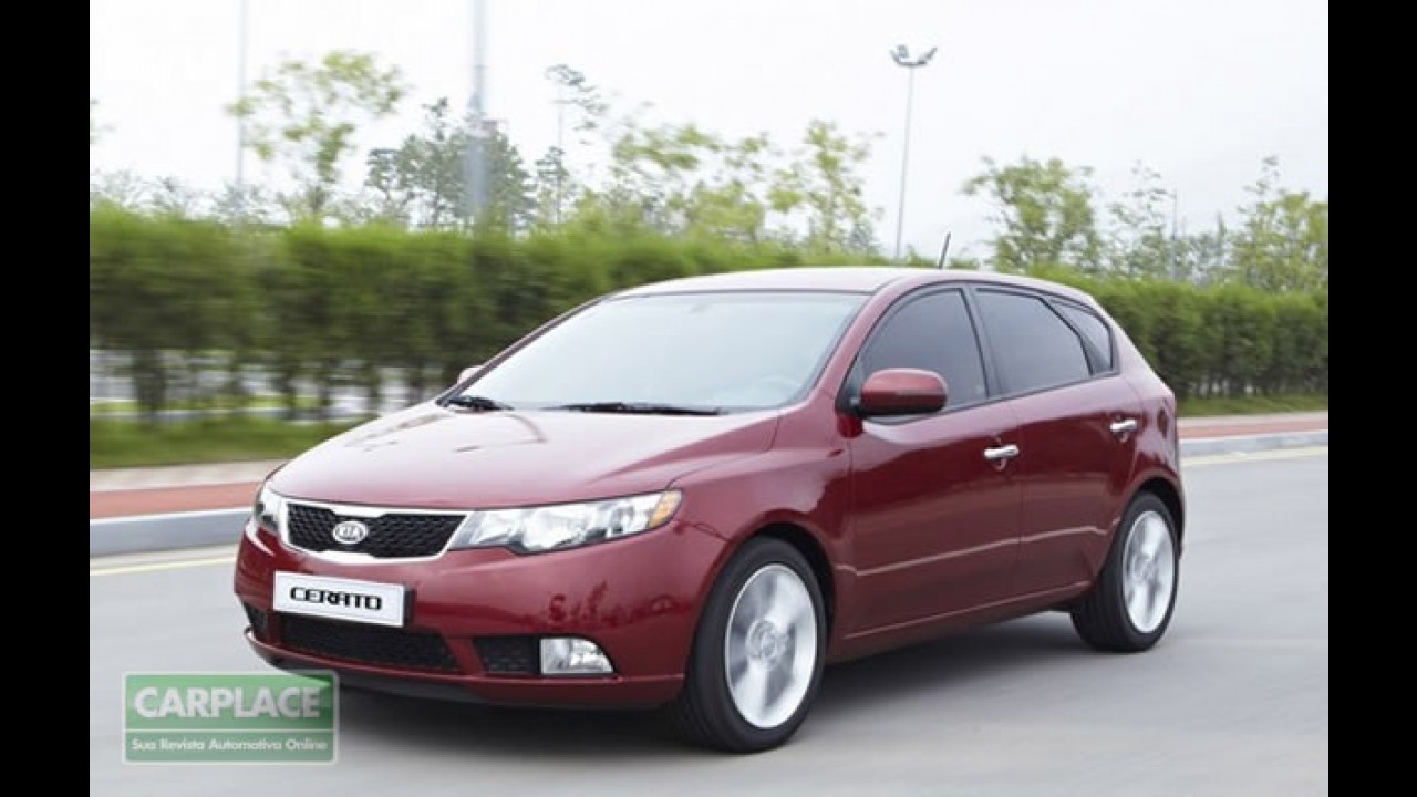 Fiat Stilo capota em Belo Horizonte após perder roda traseira