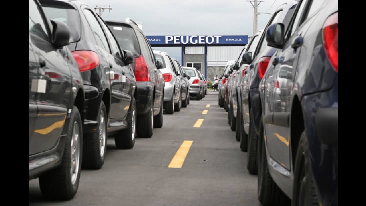Brasil fechará 2010 com 3,340 milhões de carros vendidos