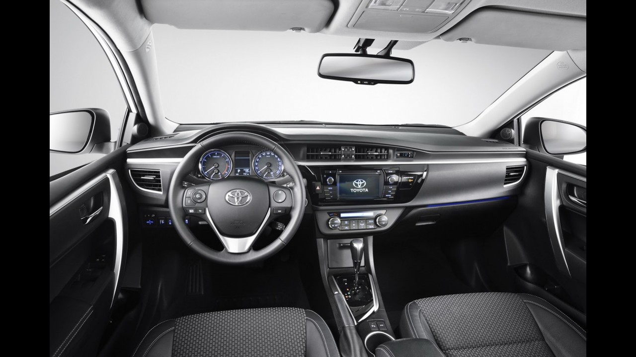 Novo Corolla será apresentado no Brasil no dia 12 de março