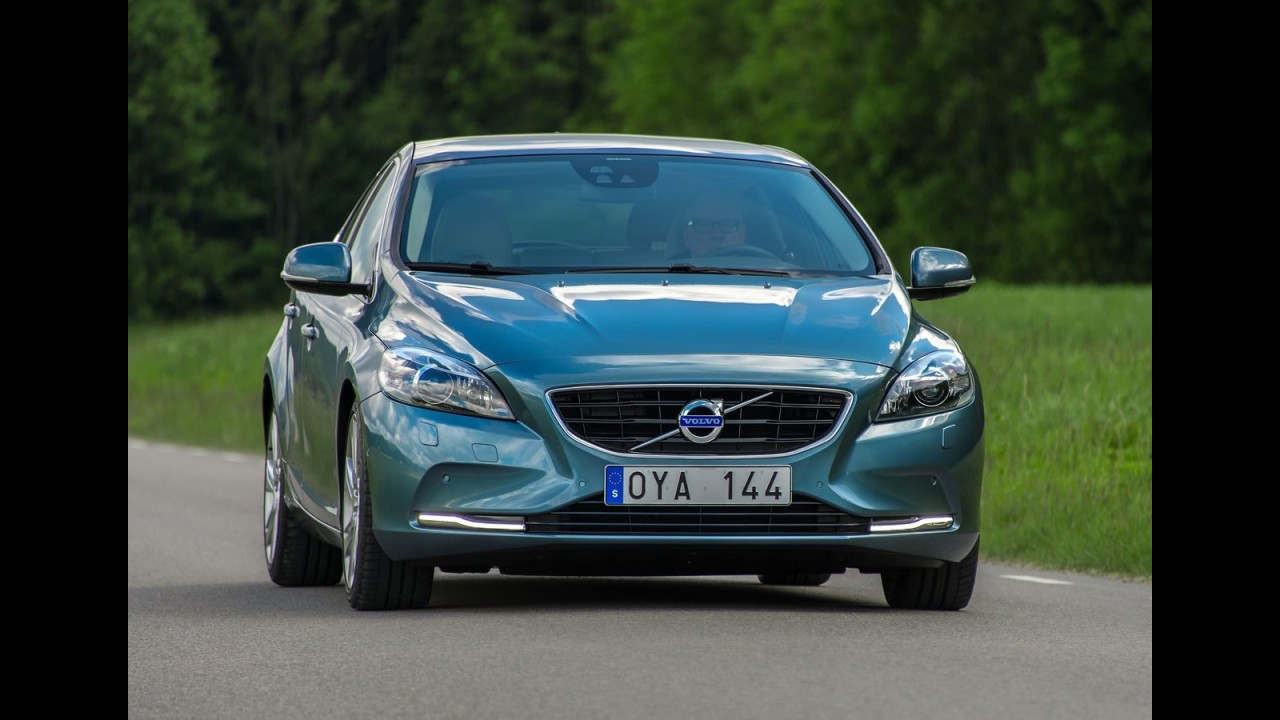 Volvo lança V40 no Brasil por R$ 115.950 iniciais