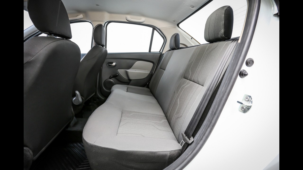 Teste CARPLACE: renovados, Logan e Prisma subiram na vida