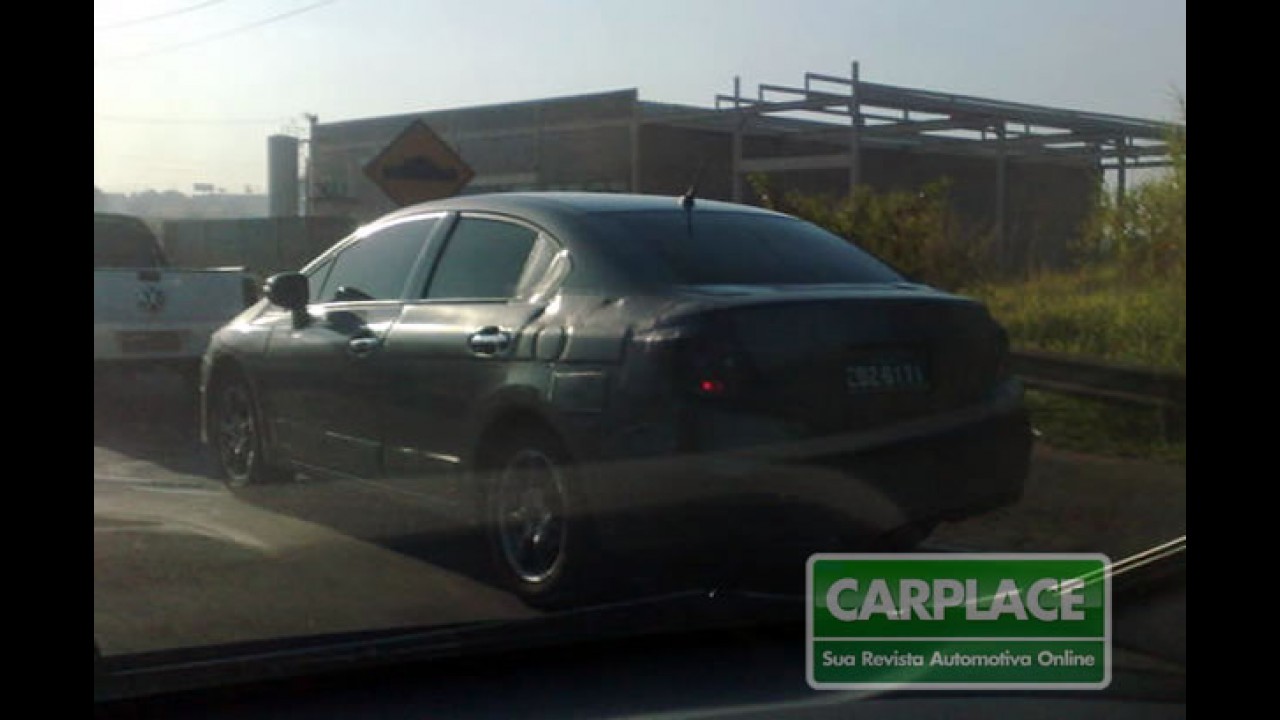 Novo Honda Civic 2012 é flagrado no Brasil