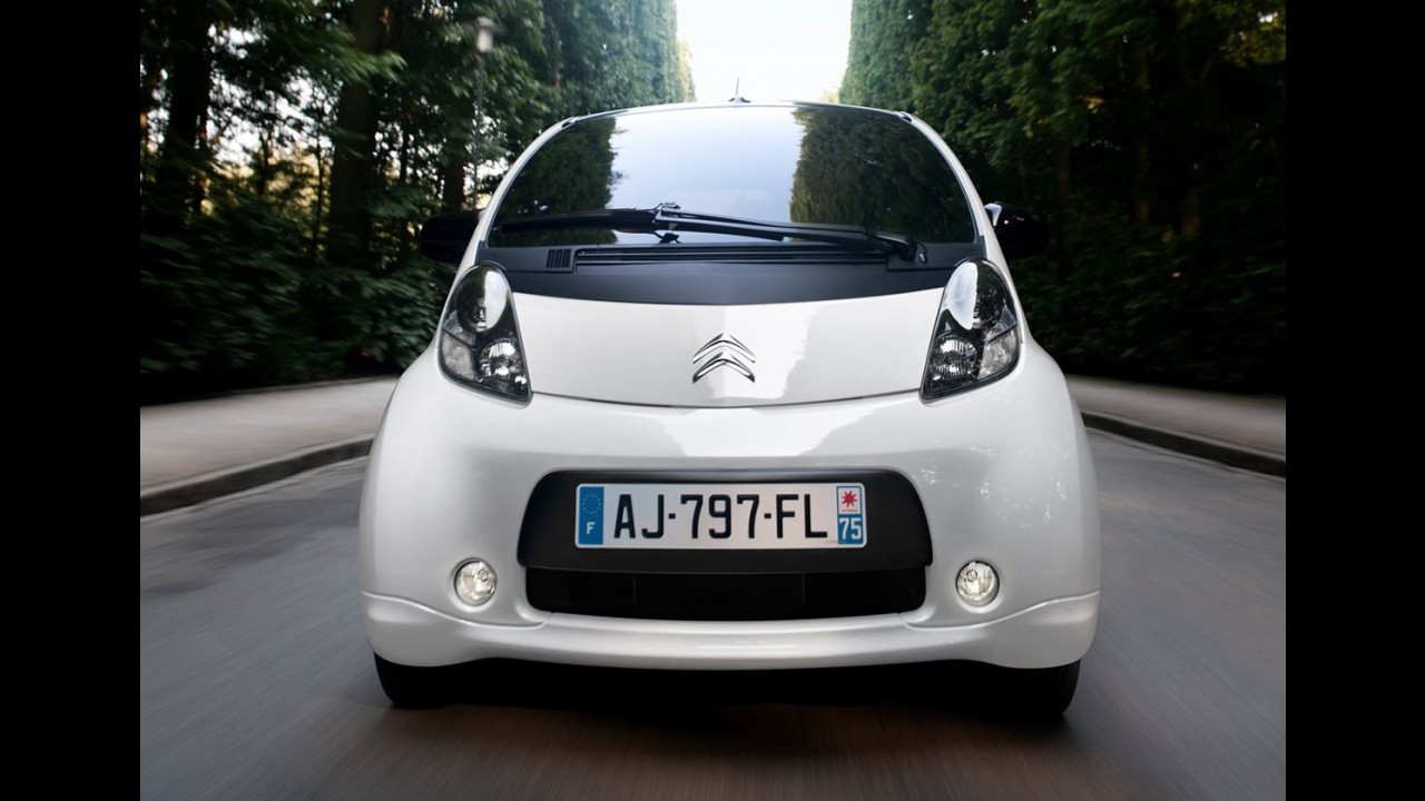 Polícia de Roma adquire 14 unidades do 100% elétrico Citroën C-Zero