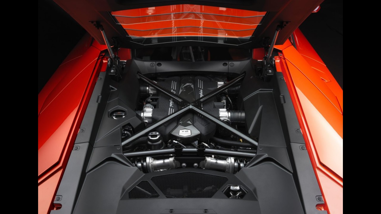 Lamborghini Aventador LP700-4 2012 é revelado oficialmente - Veja fotos em alta resolução