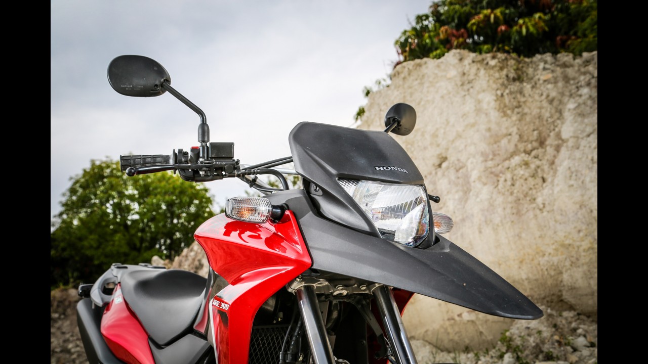 Avaliação: Honda XRE 300, agora flex, encara Yamaha Ténéré 250