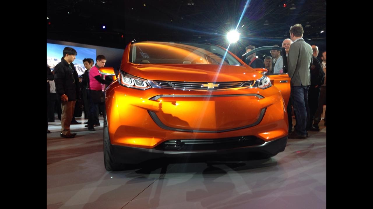 Salão de Detroit: Chevrolet revela o elétrico Bolt com autonomia de 322 km - veja fotos