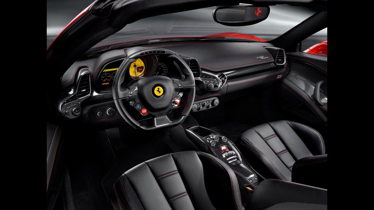 Ferrari 458 Spider já pode ser encomendada no Brasil