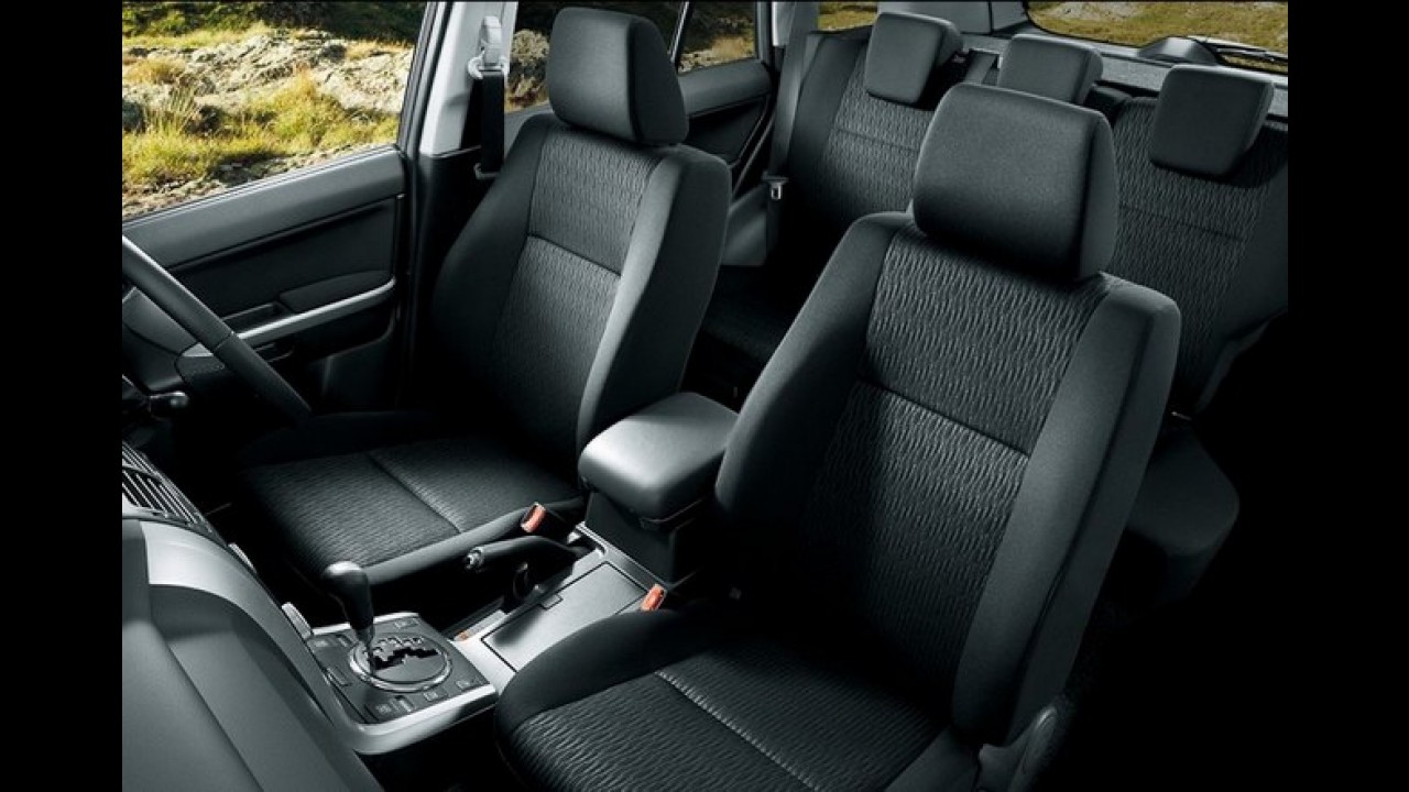 Suzuki Grand Vitara 2013 ganha novo visual no Japão