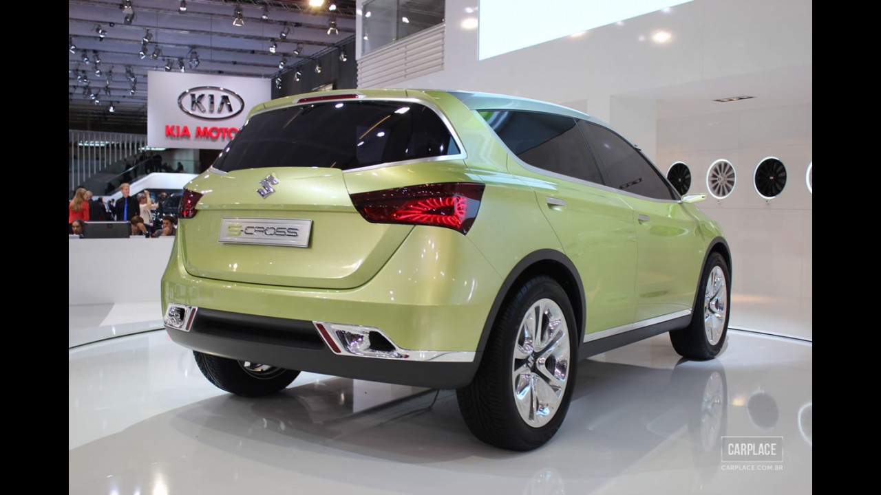 Salão de Paris: Suzuki S-Cross Concept terá versão de produção