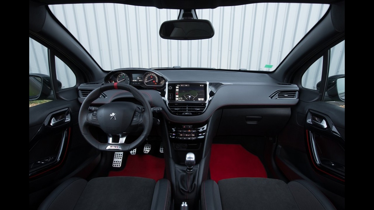 208 GTi 30th Anniversary começa a ser vendido; Brasil terá inédito GT
