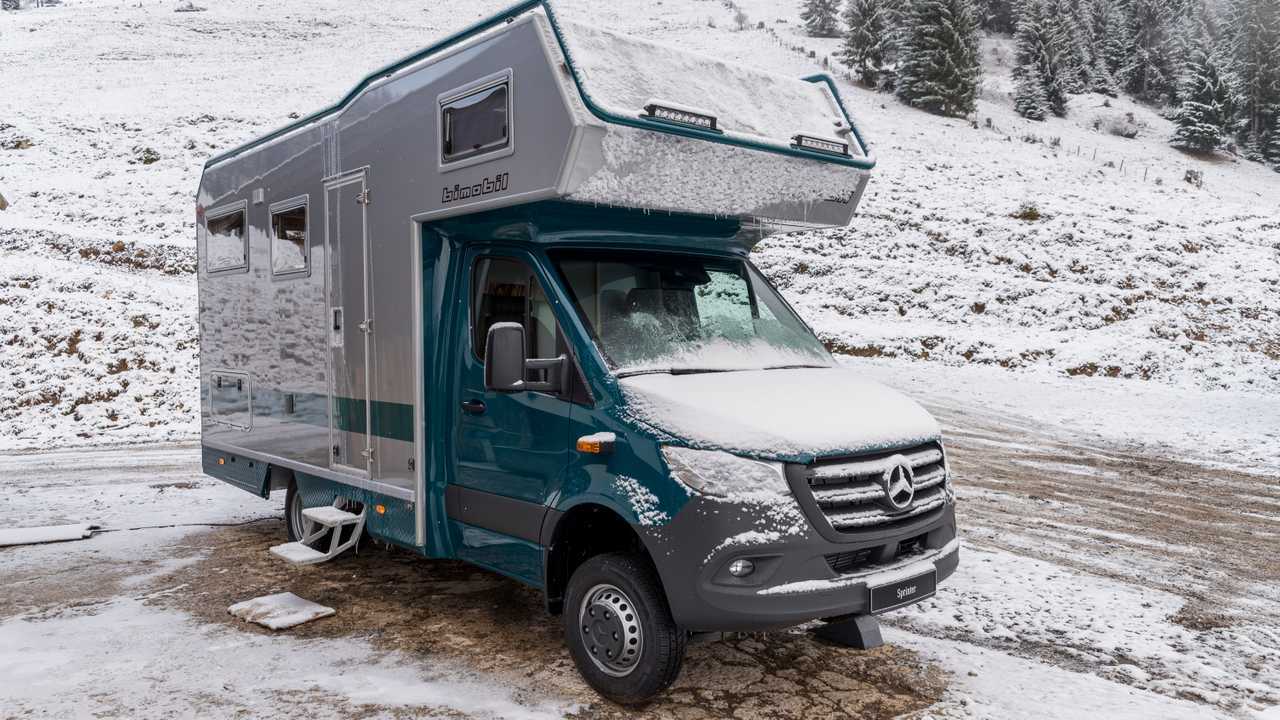 Mercedes-Benz, al CMT gli allestimenti speciali