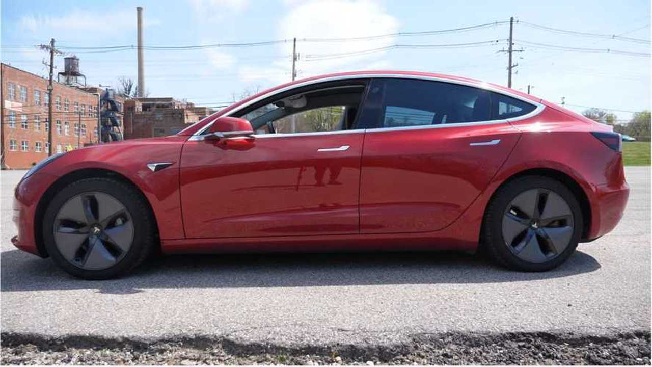 Performance Footrest for Model 3