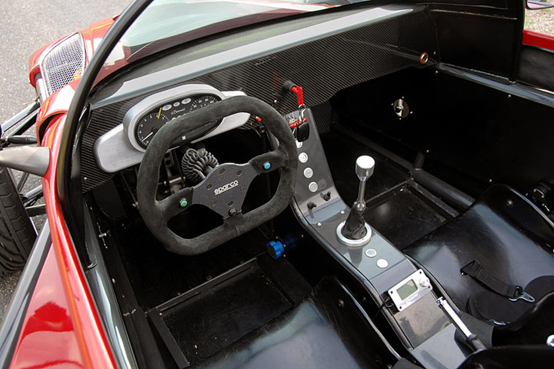 Need a Track Toy with Corvette Power? Meet the Deronda G400