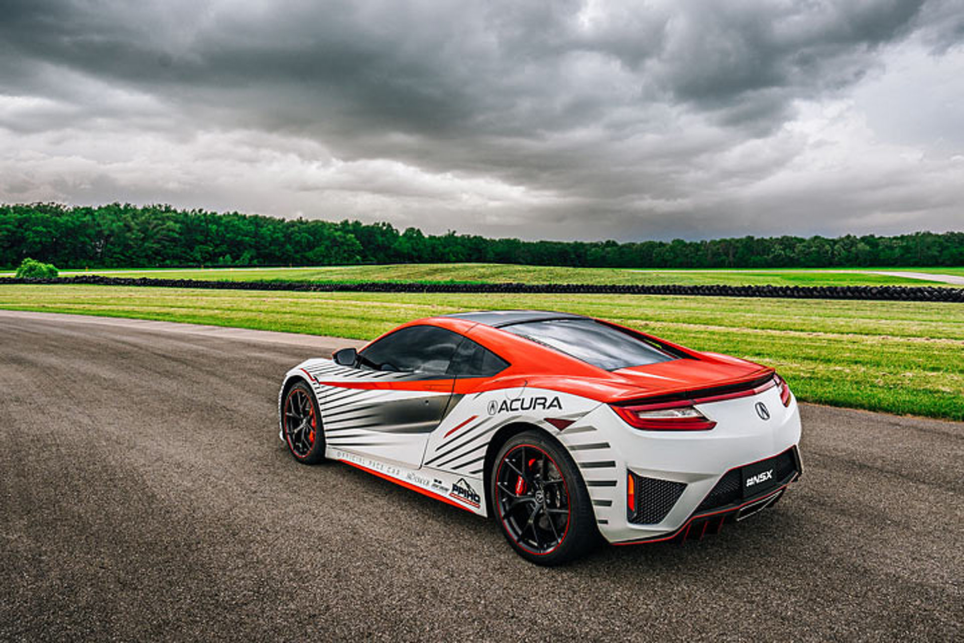 Two New Acura NSX Racers Will Challenge Pikes Peak for 2016