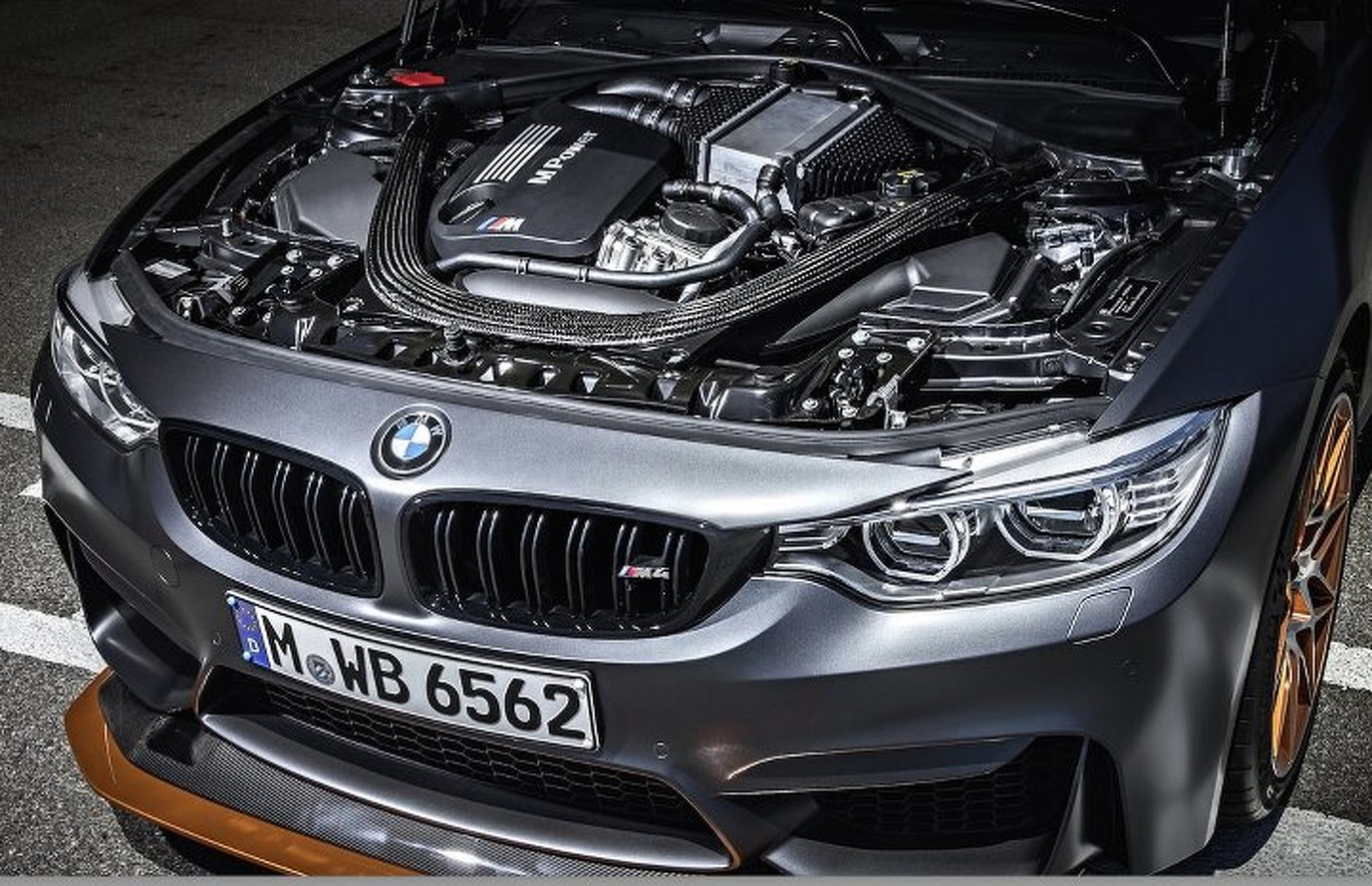 BMW M4 GTS Uses Water-Injection System to Make Track-Day Power