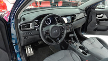 Kia Niro live in Geneva