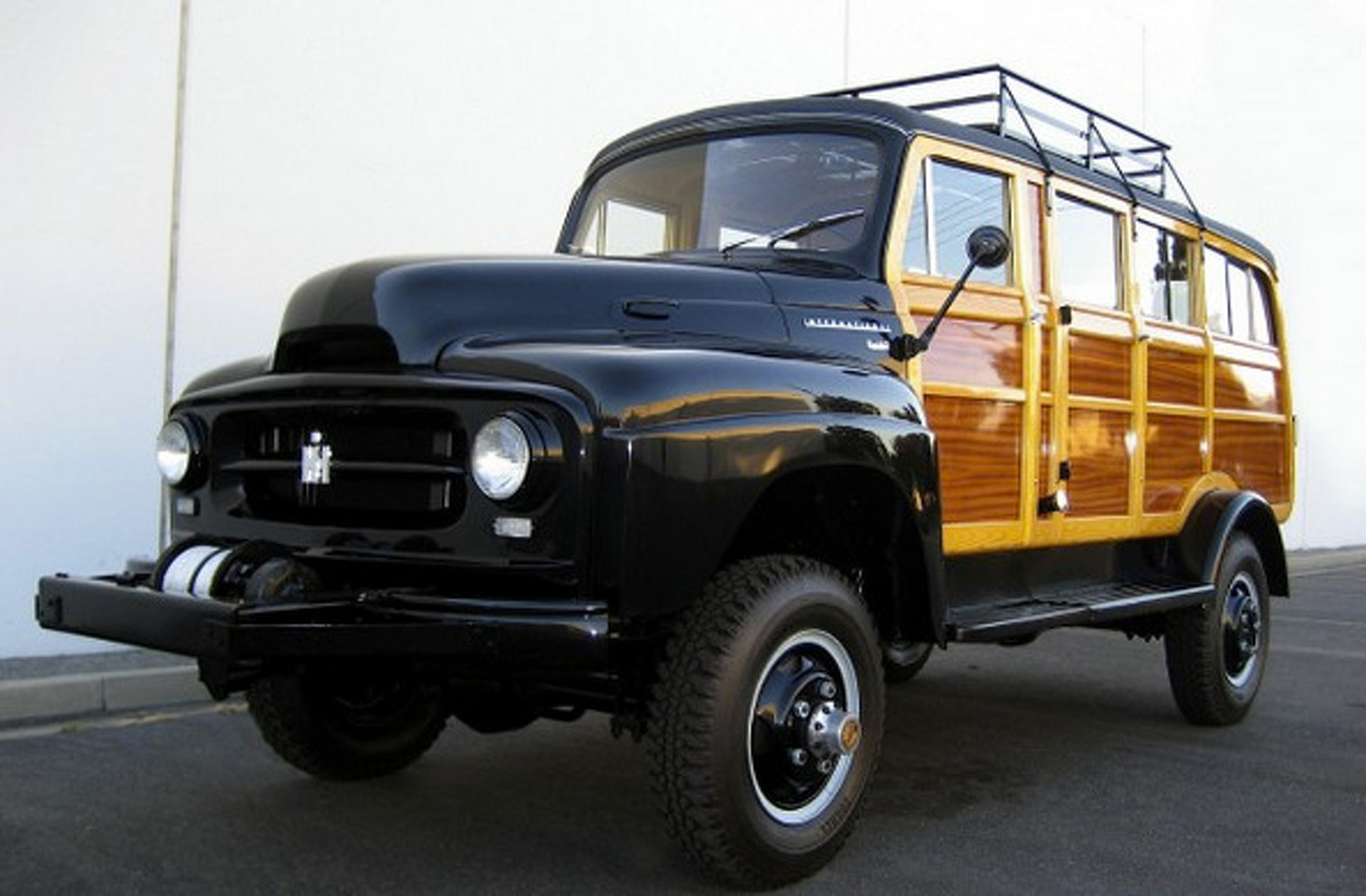 8 Perfect Rides for Football Tailgating