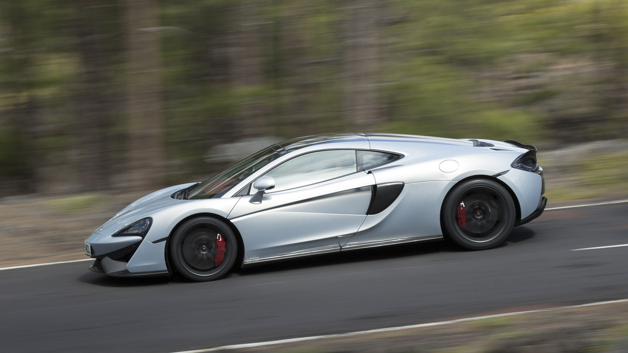 2017 McLaren 570GT