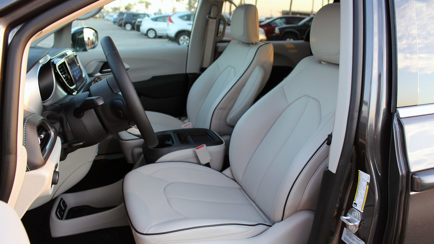 2017 Chrysler Pacifica Hybrid: First Drive