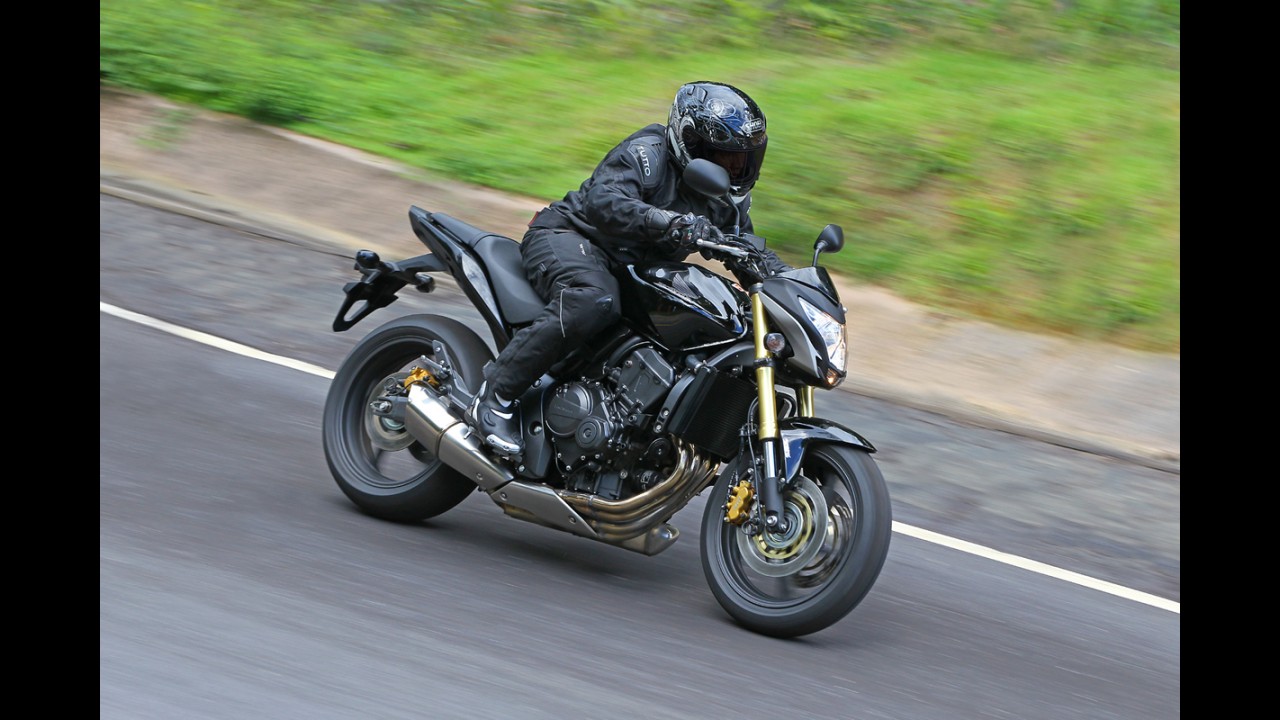 Honda Hornet e Yamaha XT 660 lideram busca em classificados online - veja ranking