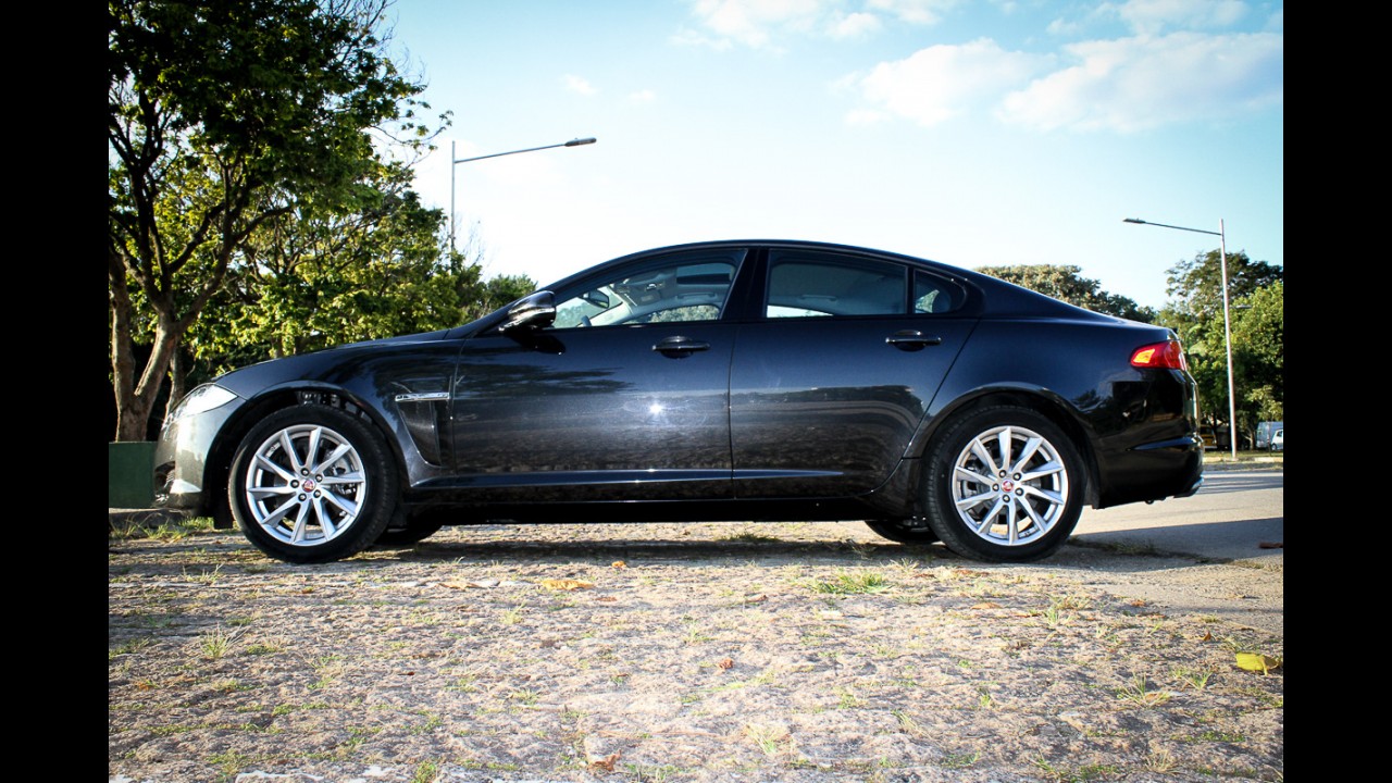 Avaliação: Jaguar XF Sport Luxury 2015 é predador em traje esporte-fino