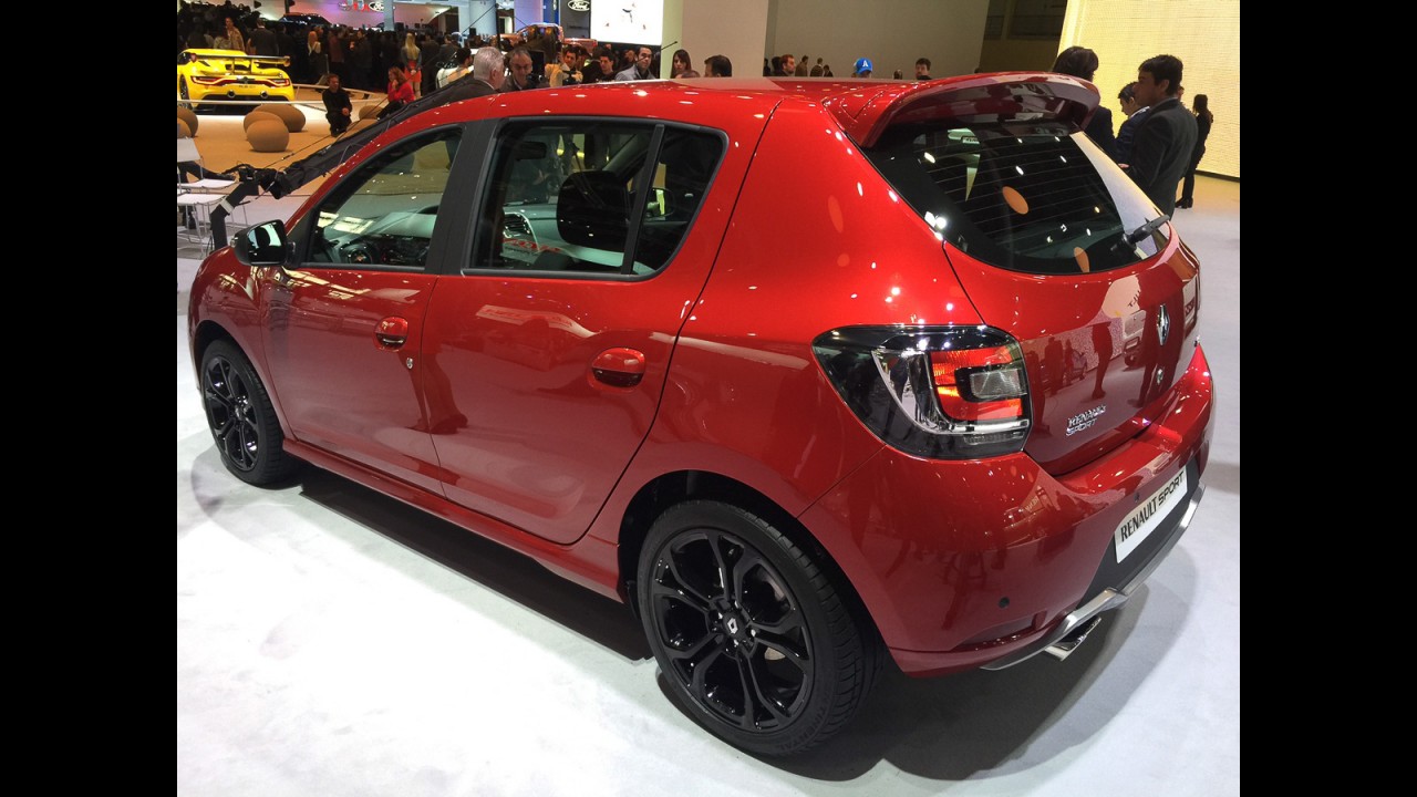 Buenos Aires: Sandero RS chega em setembro - veja detalhes técnicos