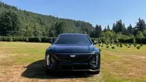 Primeira viagem do Cadillac Lyriq-V em 2026.