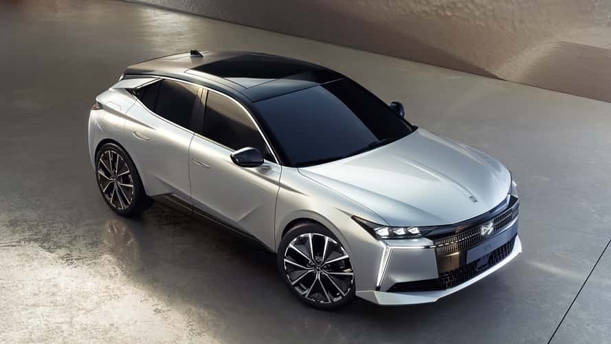 The DS N°4 Is Stellantis' Stylish Compact Plug-In