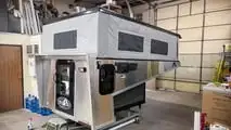 Camping-car CyberPhoenix basé sur Tesla Cybertruck