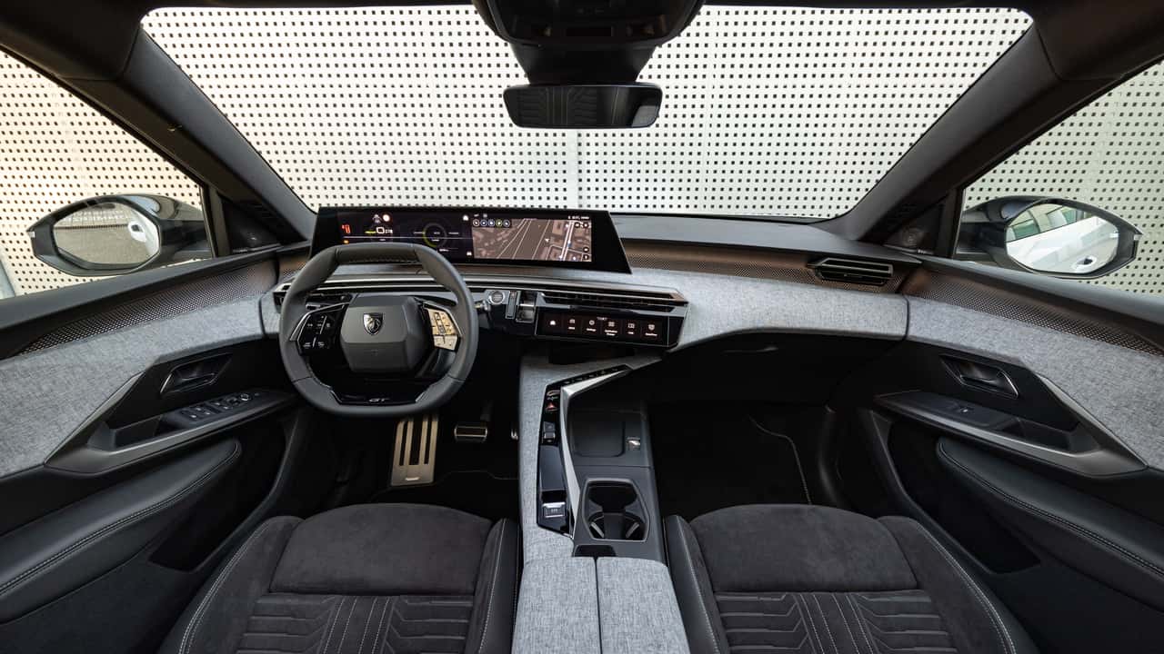 Mandos y pantallas: cómo cambian los interiores de los coches