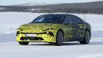 Der Prototyp der elektrischen Lotus-Limousine wird bei kaltem Wetter getestet