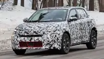 Fiat 600, le prime foto spia dell'erede della 500X
