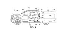 Nissan Frontier 可能會搭載「中央門」設計，專利曝光