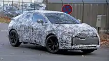 Toyota Small SU EV, le prime foto spia