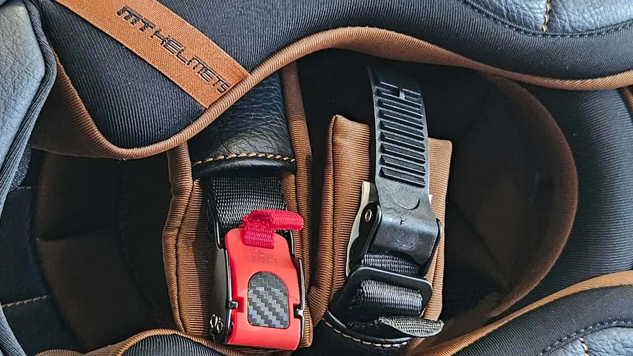 Top more than 142 helmets with double d ring best xkldase.edu.vn