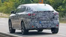 Nuova BMW X2, le foto spia con poche camuffature