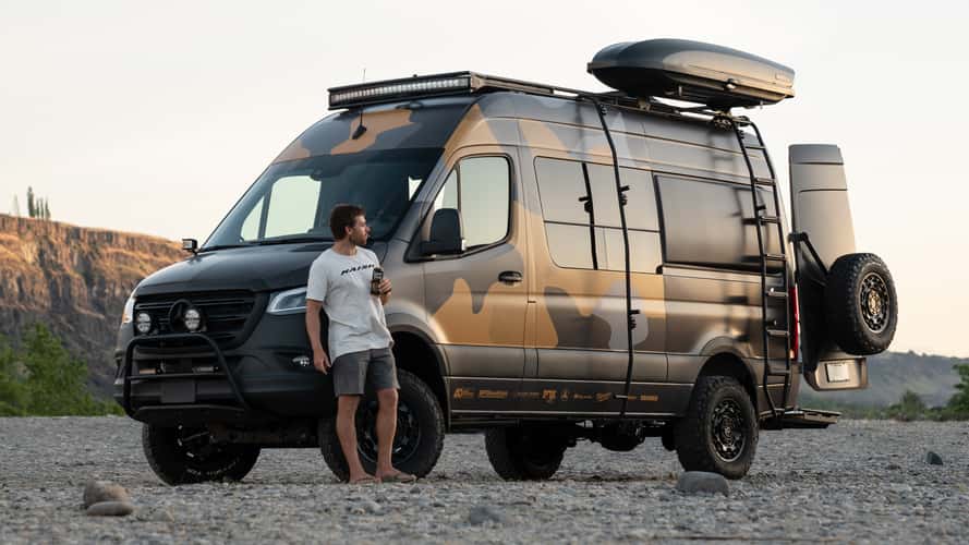 Outside Van, un Mercedes Sprinter diventa il sogno dei kiteboarder