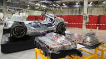 ISEGRETIDELLASSEMBLAGGIODEIMODELLIELETTRIFICATIPEUGEOT (2)