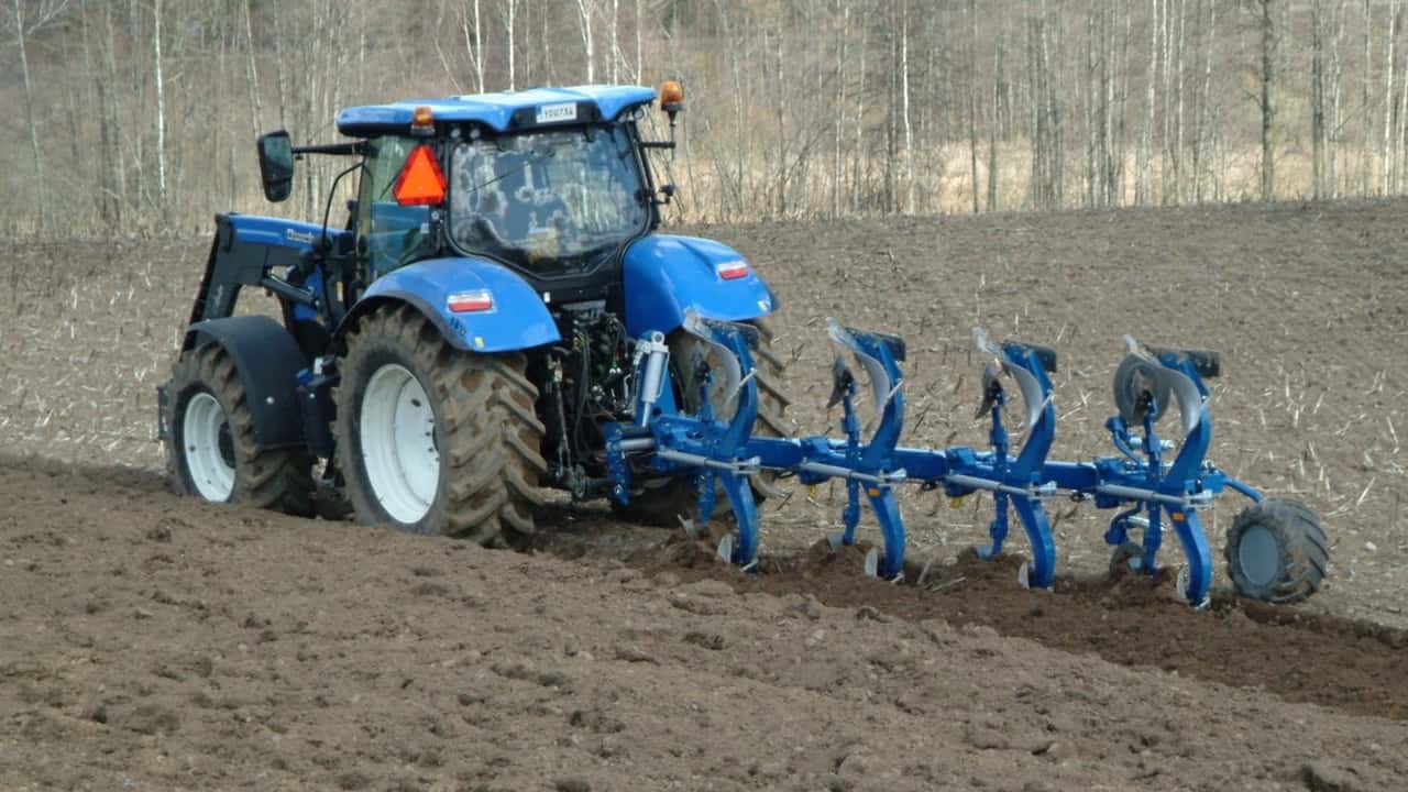 New Holland cede il ramo aratri Överum?