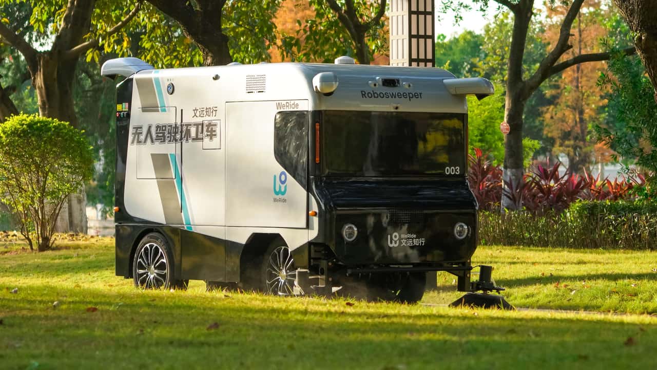 WeRide Robosweeper S1