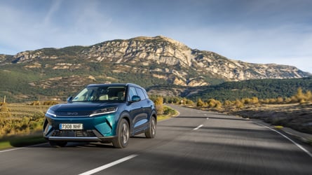 BYD Atto 2 DM-i, la prova su strada