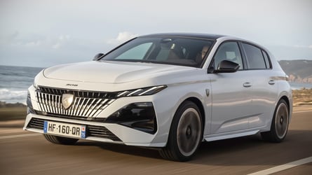 Peugeot 308 Hybrid (2026) und Peugeot 308 SW GT Hybrid (2026) im Test
