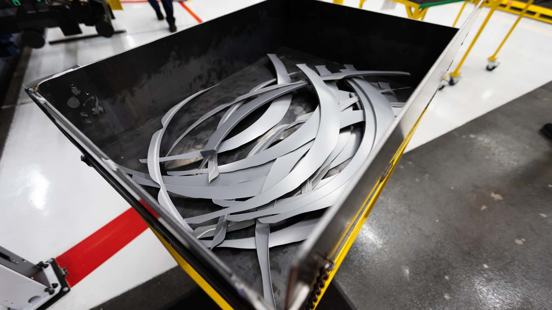https://cdn.motor1.com/images/mgl/koKbye/s1/toyota-uk-production.jpg