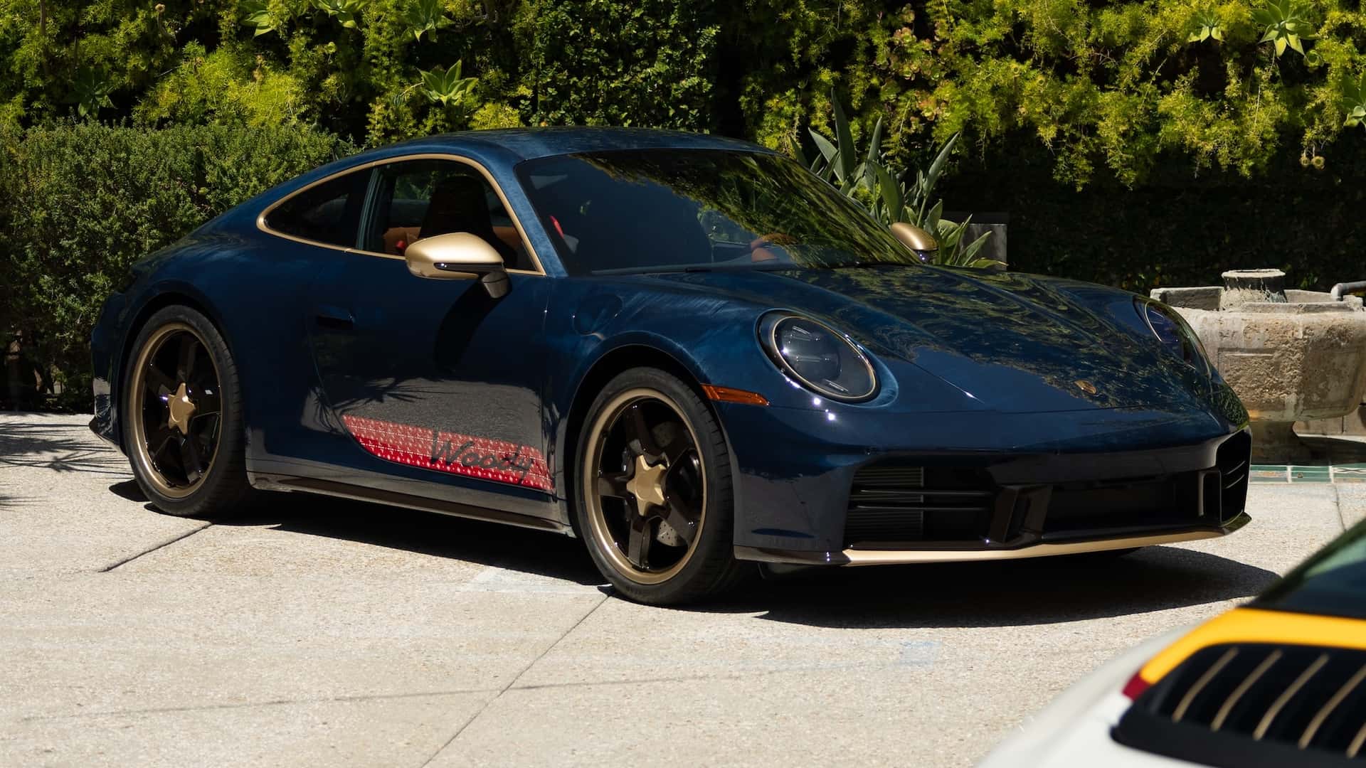 https://cdn.motor1.com/images/mgl/koKg4x/s1/porsche-and-pixar-toy-story-collaboration.jpg