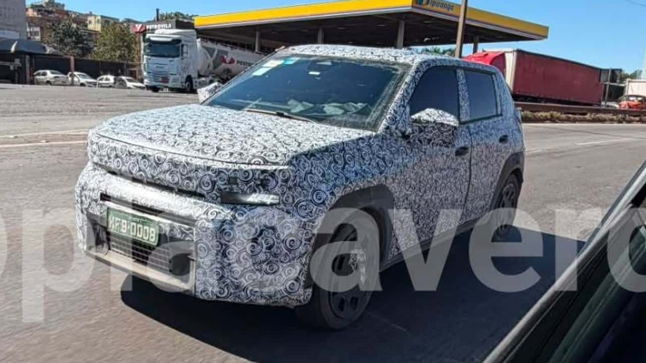 Flagra: novo Fiat Argo 2027 terá sobrenome e pode aparecer já em julho