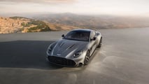 Aston Martin Vanquish 25