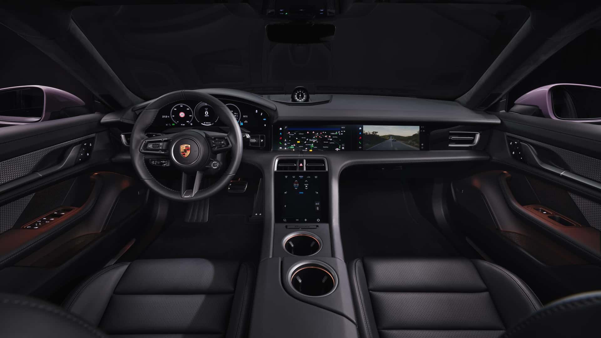 https://cdn.motor1.com/images/mgl/koWjxY/s1/porsche-taycan-sport-turismo-2024.jpg
