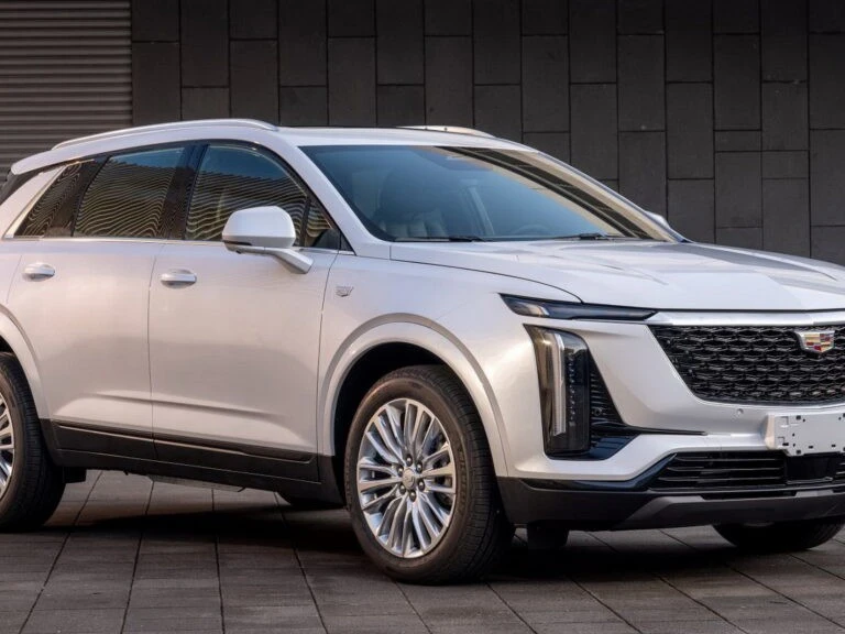 2025-cadillac-xt5-china.webp
