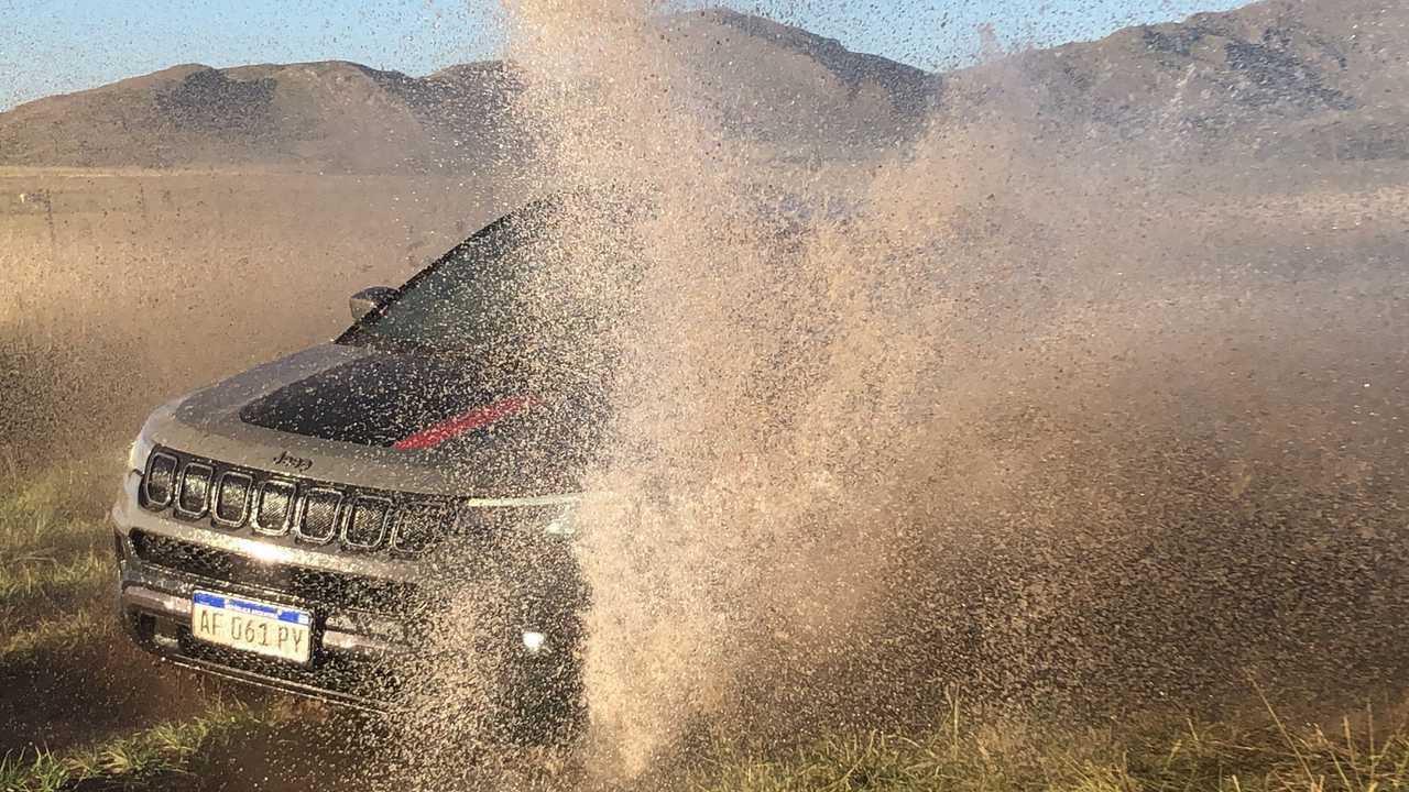 JEEP-COMPASS-TRAILHAWK33