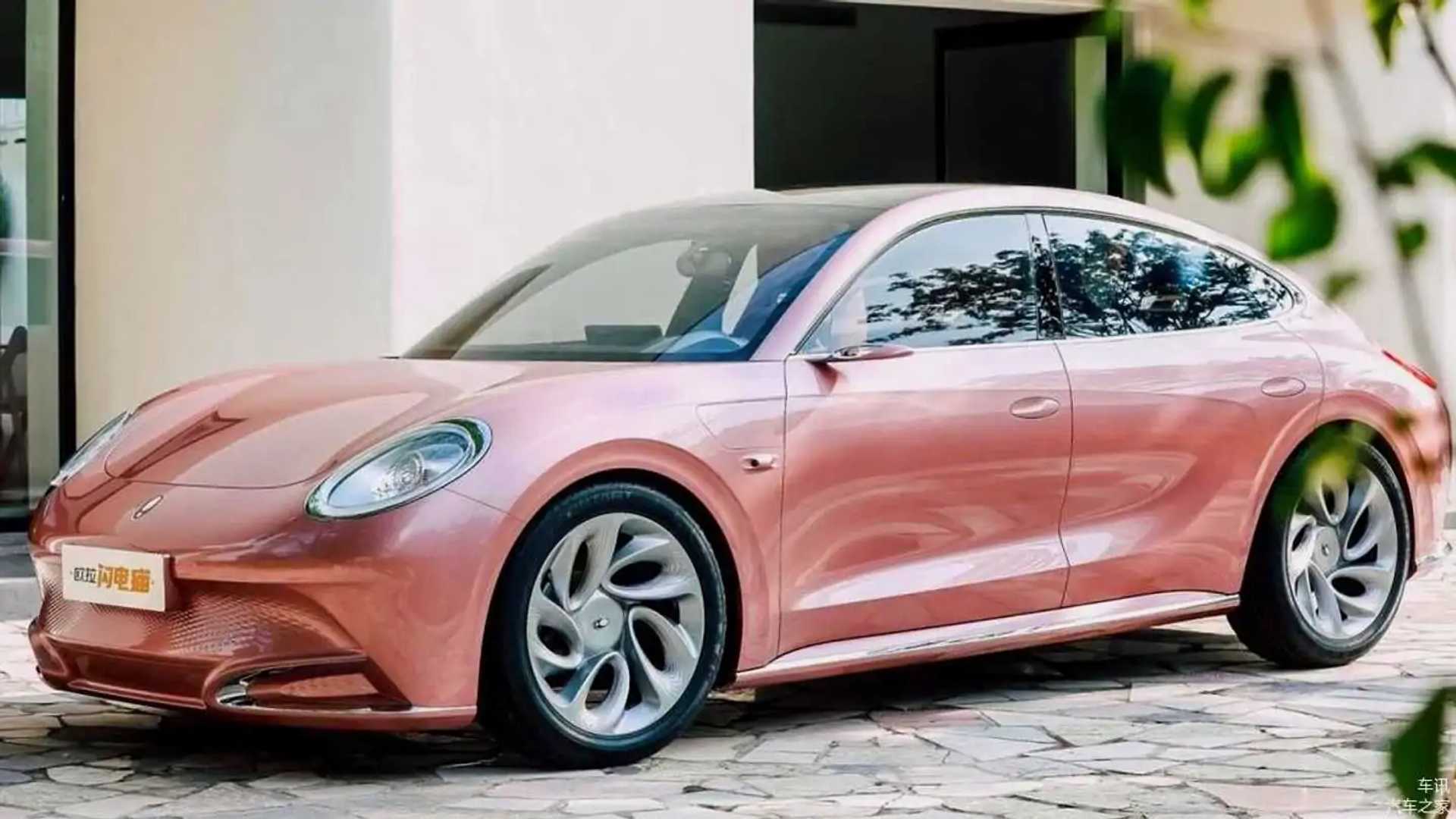 Ora Lightning Cat: la copia china del Porsche Panamera